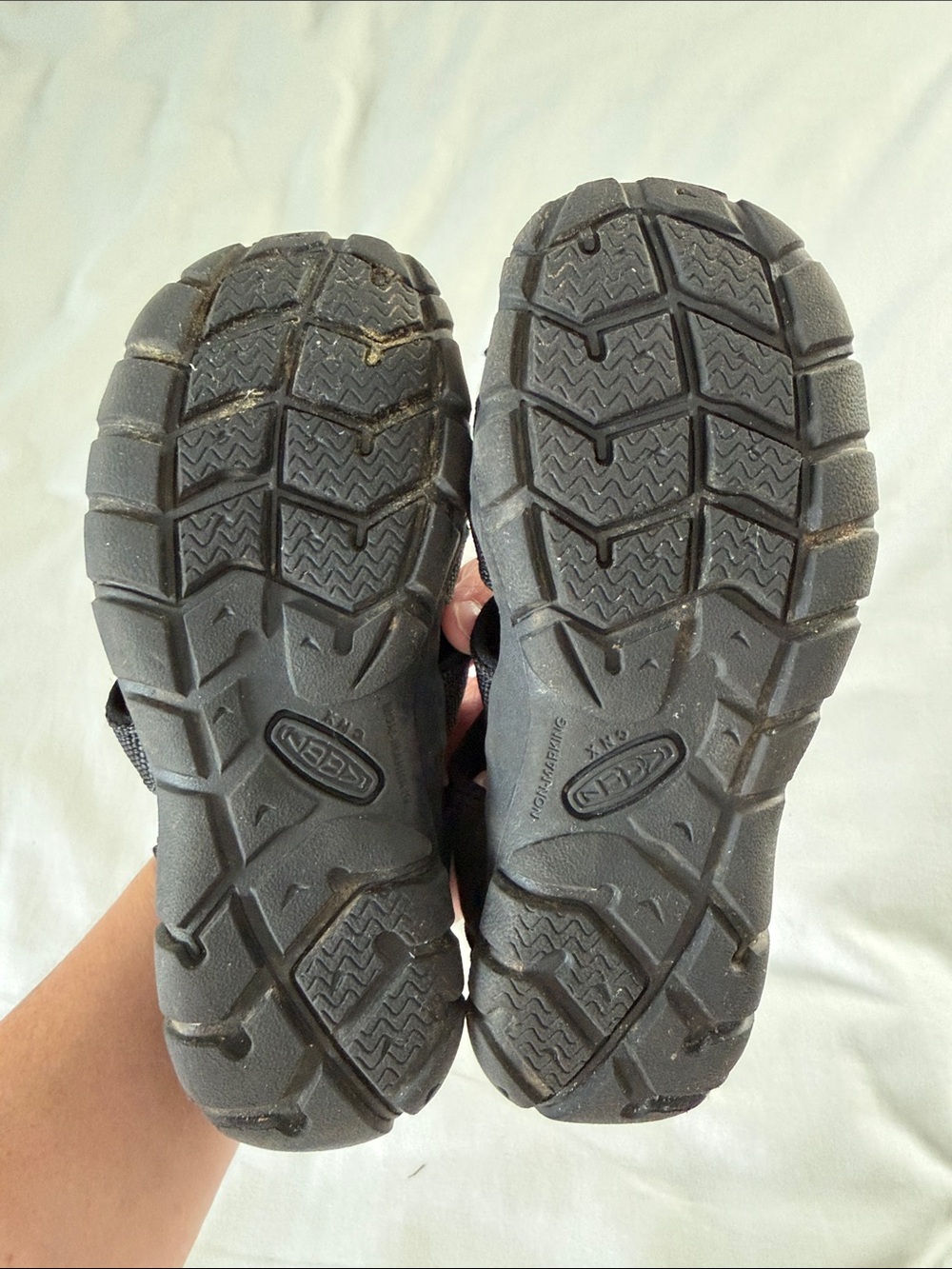 KEEN Newport Outdoor Sandals Black Unisex Size 13 Kids - Picture 8 of 10